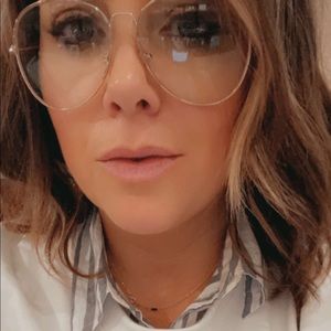 Meet your Posher, Kacey